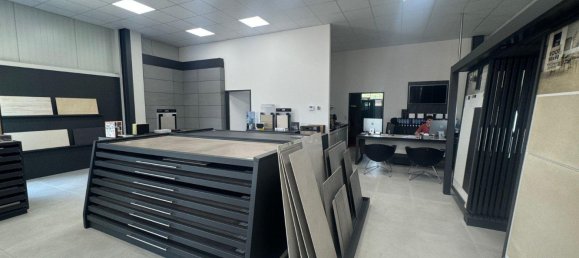 Склад 1700м² в Дюссельдорф, Германия № 304825 3