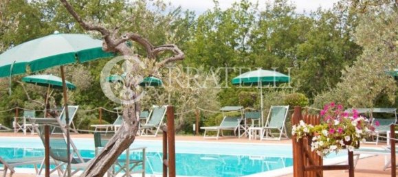 Дом с 17 спальнями в Барберино Таварнелле, Италия № 193888 19