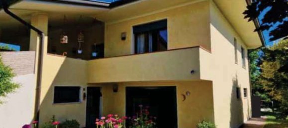 9 rooms House in Salgareda, Italy No. 206387 2