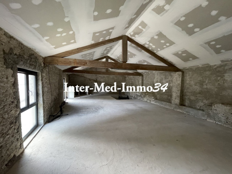 1 bedroom Commercial property in Sauvian, France No. 294381