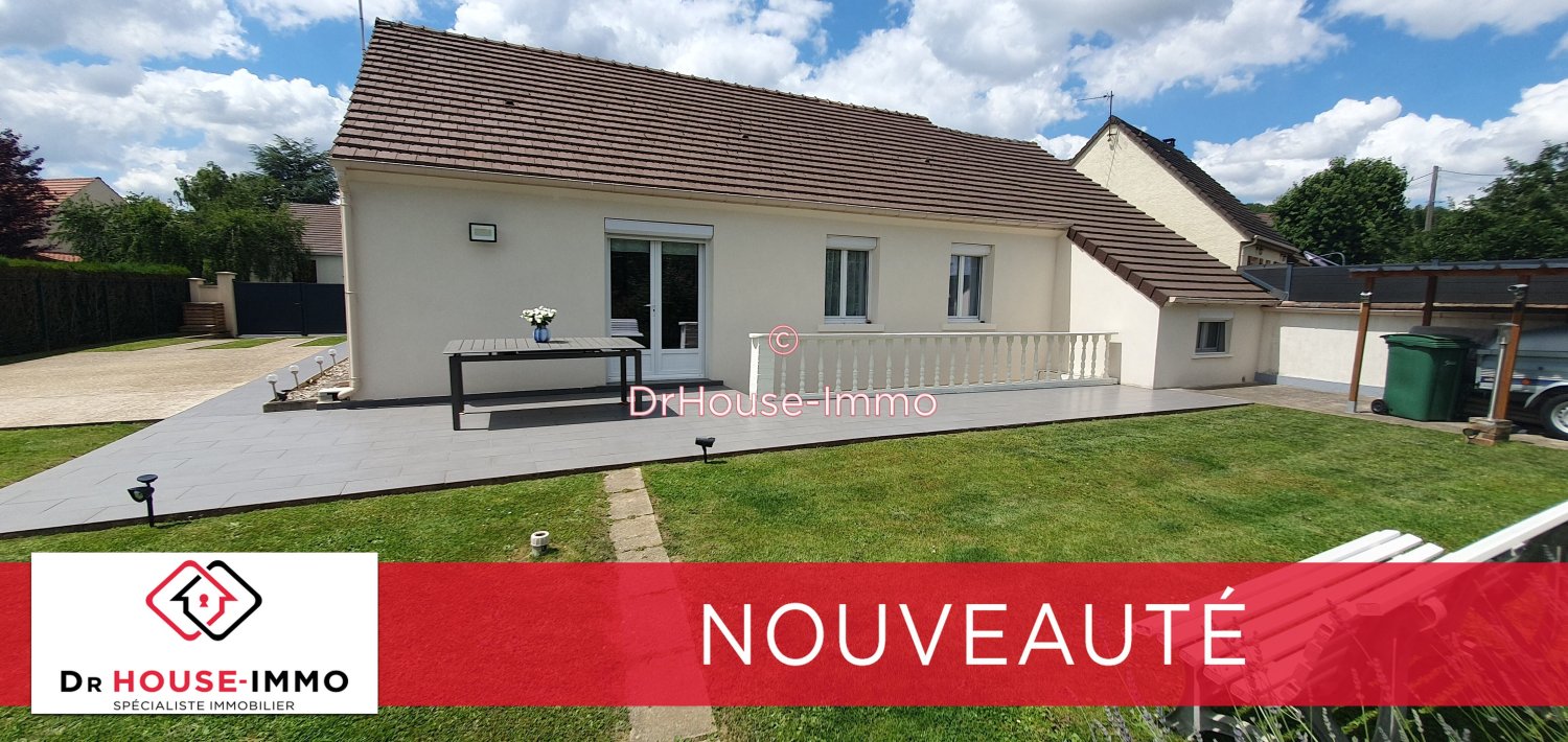 Casa de 3 dormitorios en Esches, France No. 264108