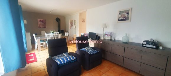 Casa de 3 dormitorios en Esches, France No. 264108 5