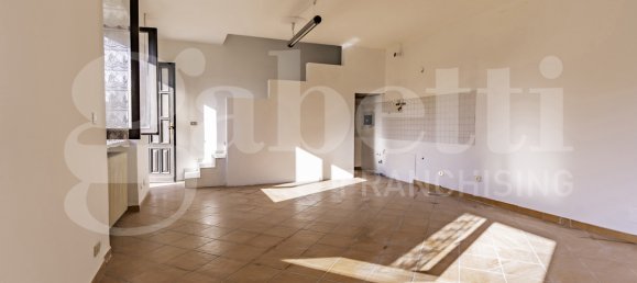 10-Zimmer Haus in Pinerolo, Italy, Nr. 221783 27