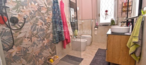 4-salle Appartement à Brandizzo, Italy No. 22306 11