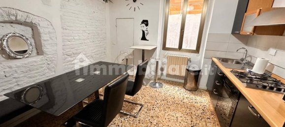2 bedrooms Apartment in Florence, Italy No. 169185 6