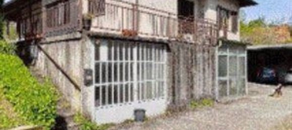 3 rooms Apartment in Mercallo, Italy No. 14399 14