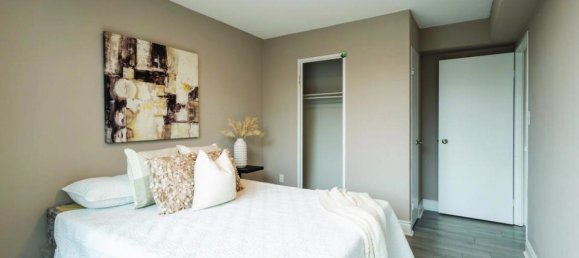 2 bedrooms Condo in Hamilton, Canada No. 876 9