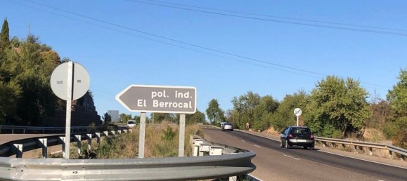 700m² Warehouse in Valladolid, Spain No. 22389 10