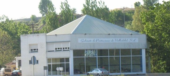 700m² Warehouse in Valladolid, Spain No. 22389 8