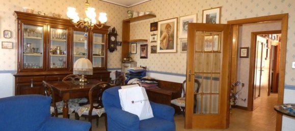 4 rooms Apartment in Bologna, Italy No. 152512 2