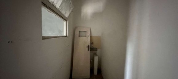 60m² Commercial property in Pescara, Italy No. 56799 9