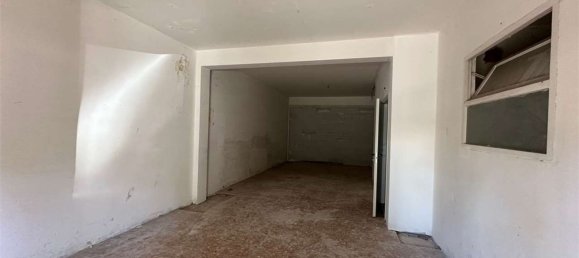 60m² Commercial property in Pescara, Italy No. 56799 4