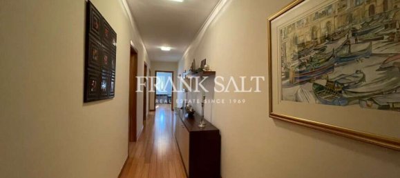 Apartamento de 3 dormitorios en Swieqi, Malta No. 9211 25