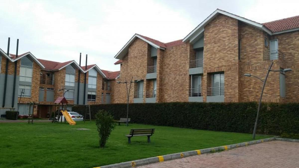 3 bedrooms House in Cundinamarca, Colombia No. 4392