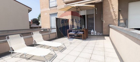 3 bedrooms Apartment in Seregno, Italy No. 329808 5