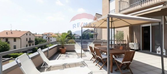 3 bedrooms Apartment in Seregno, Italy No. 329808 10