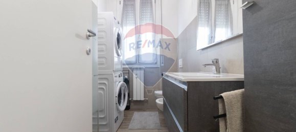 3 bedrooms Apartment in Seregno, Italy No. 329808 2