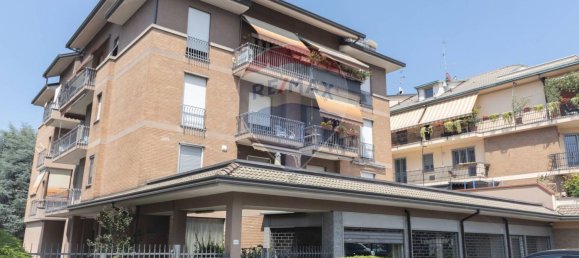 3 bedrooms Apartment in Seregno, Italy No. 329808 6