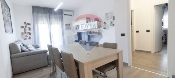 3 bedrooms Apartment in Seregno, Italy No. 329808 16