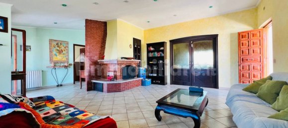 4 Schlafzimmer Villa in Aprilia, Italy, Nr. 288700 10