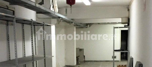 1921m² Commercial property in Livorno, Italy No. 351318 5