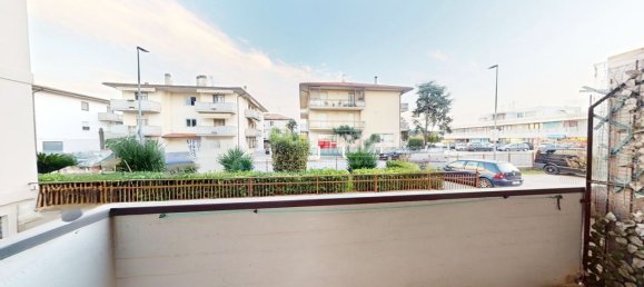 Квартира с 3 спальнями в Порто Сант Эльпидио, Италия № 121229 6