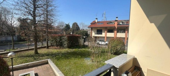 2 rooms Apartment in Corbetta, Italy No. 13136 2