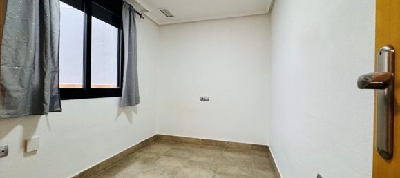 2 chambres Appartement à Torrevieja, Spain No. 182911 5