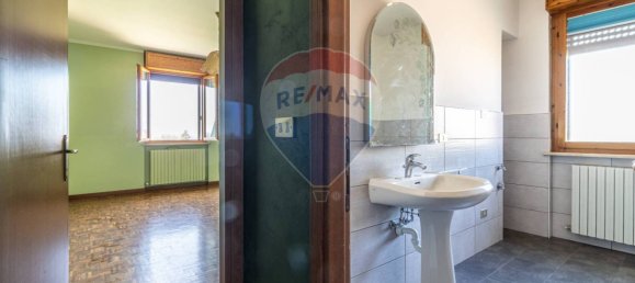 2 bedrooms Apartment in Lessona, Italy No. 8657 6