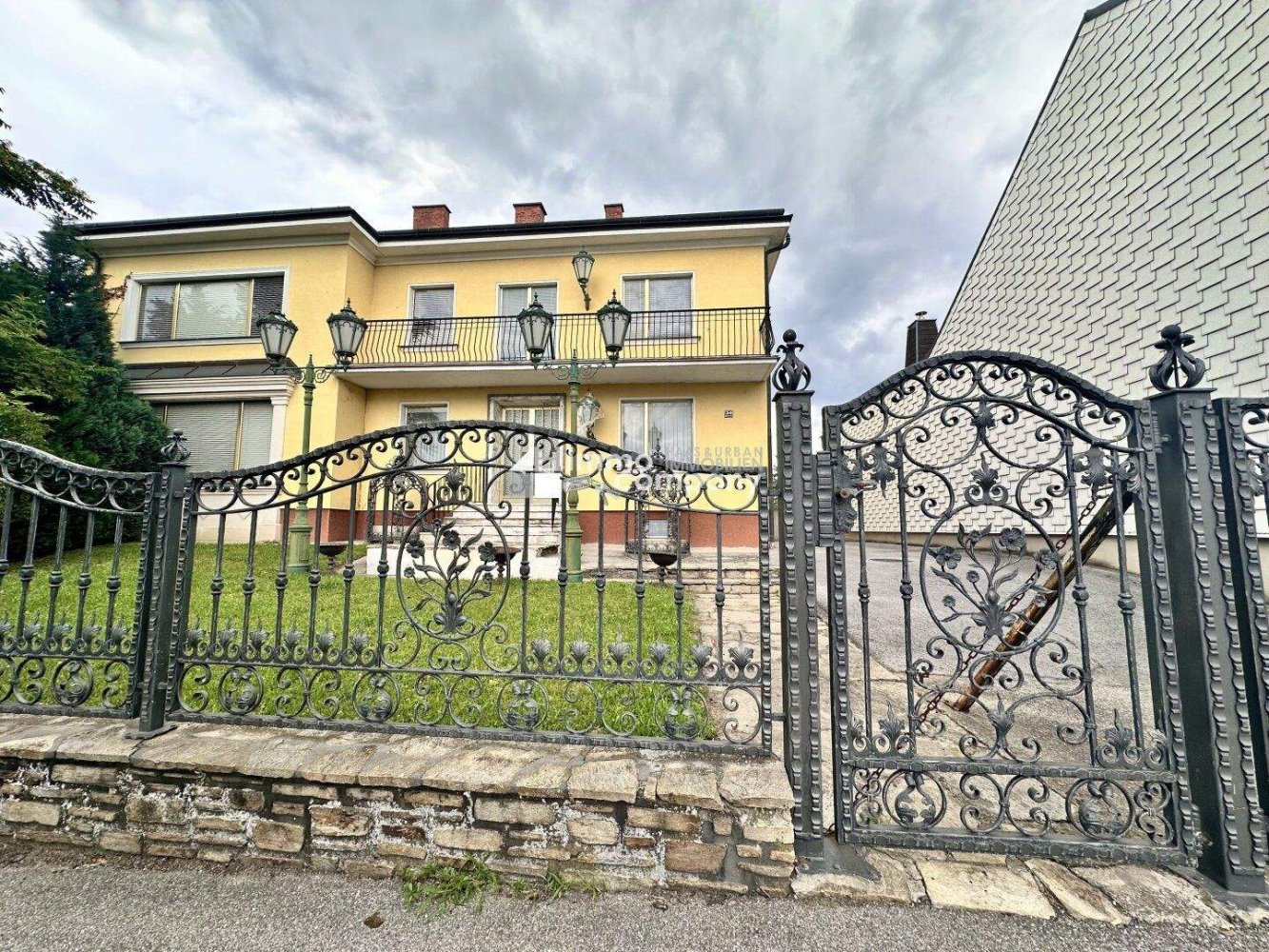 9 rooms House in Lassee, Austria No. 132695