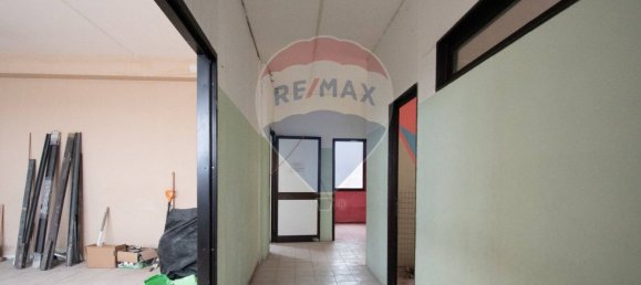 3 rooms Office in Brescia, Italy No. 145137 15