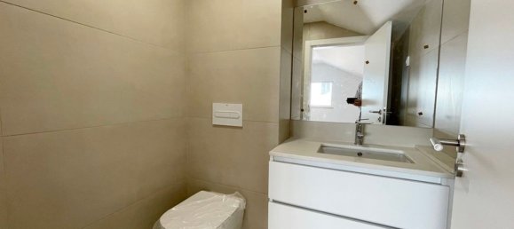 4 bedrooms House in Costa da Caparica, Portugal No. 99915 15