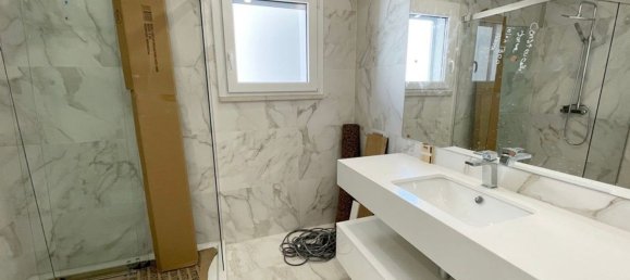 4 bedrooms House in Costa da Caparica, Portugal No. 99915 20