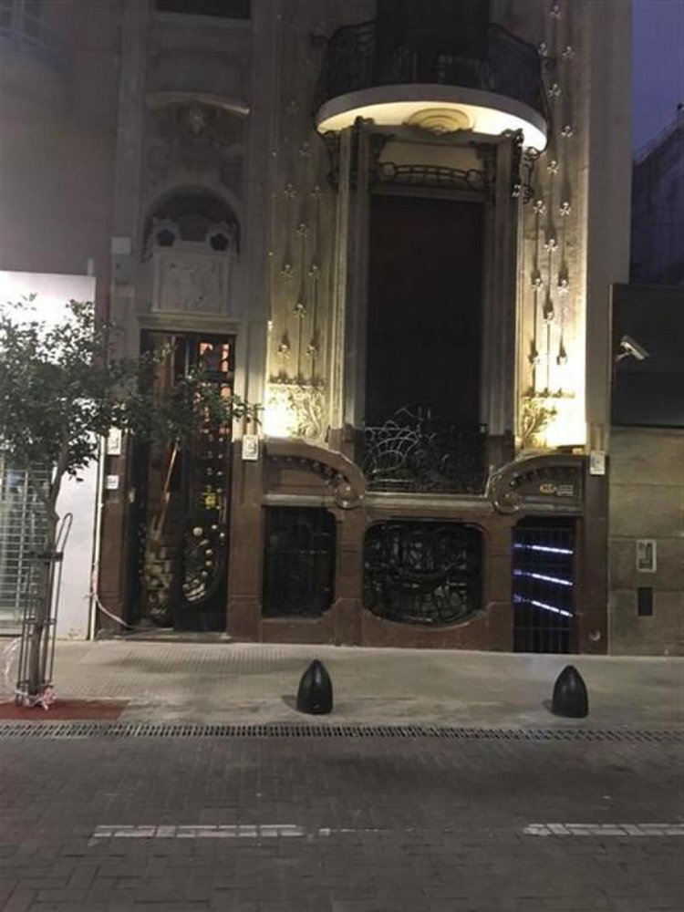 Bâtiment à Buenos Aires, Argentina 682m² No. 107540