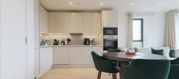 2 bedrooms Apartment in London, United Kingdom No. 7212 5