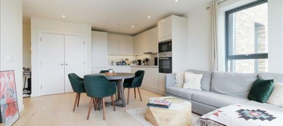 2 bedrooms Apartment in London, United Kingdom No. 7212 12