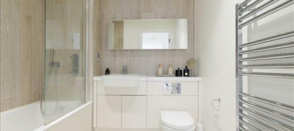 2 bedrooms Apartment in London, United Kingdom No. 7212 6