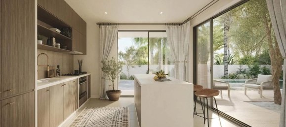 5 bedrooms Villa in Abu Dhabi, UAE No. 96430 14