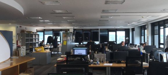 552m² Office in Florence, Italy No. 171264 2