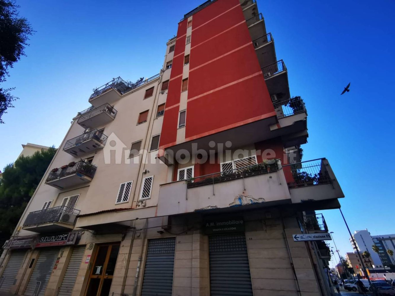 Apartamento T3 em Bari, Italy N.º 87174