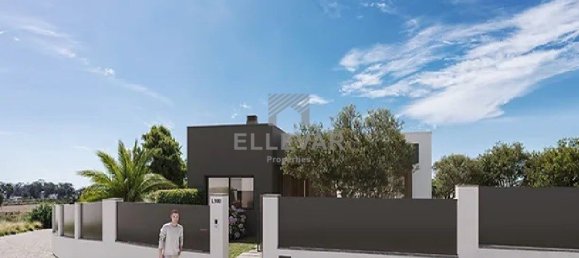 5 bedrooms Land in Canico, Portugal No. 146612 2