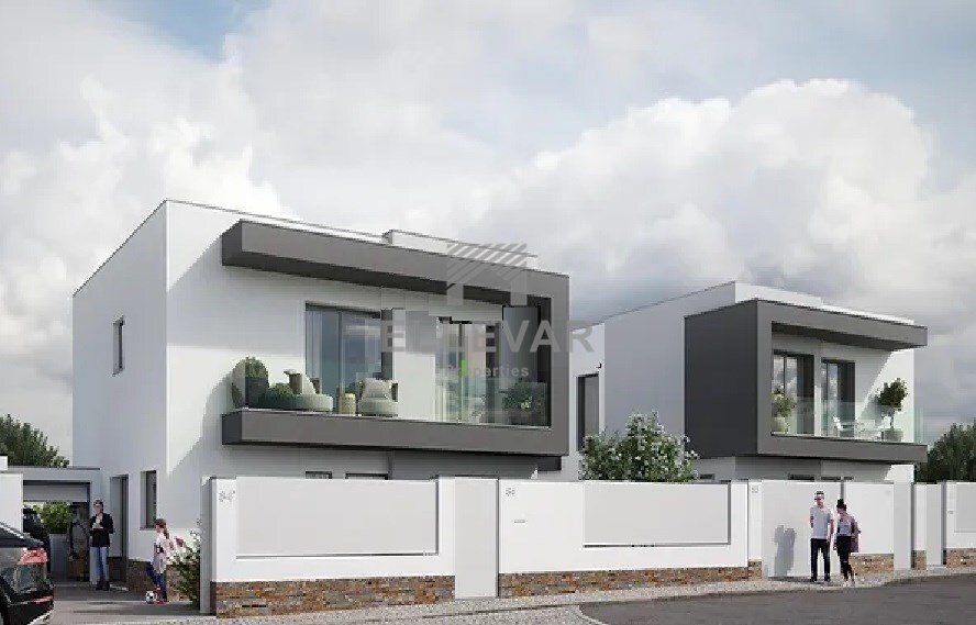 5 bedrooms Land in Canico, Portugal No. 146612