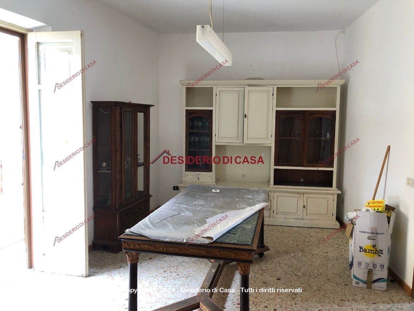 3غرفة شقة في Carini, Italy رقم 83931