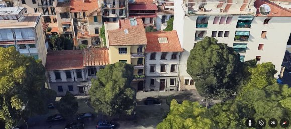 3 rooms Apartment in Florence, Italy No. 35532 2