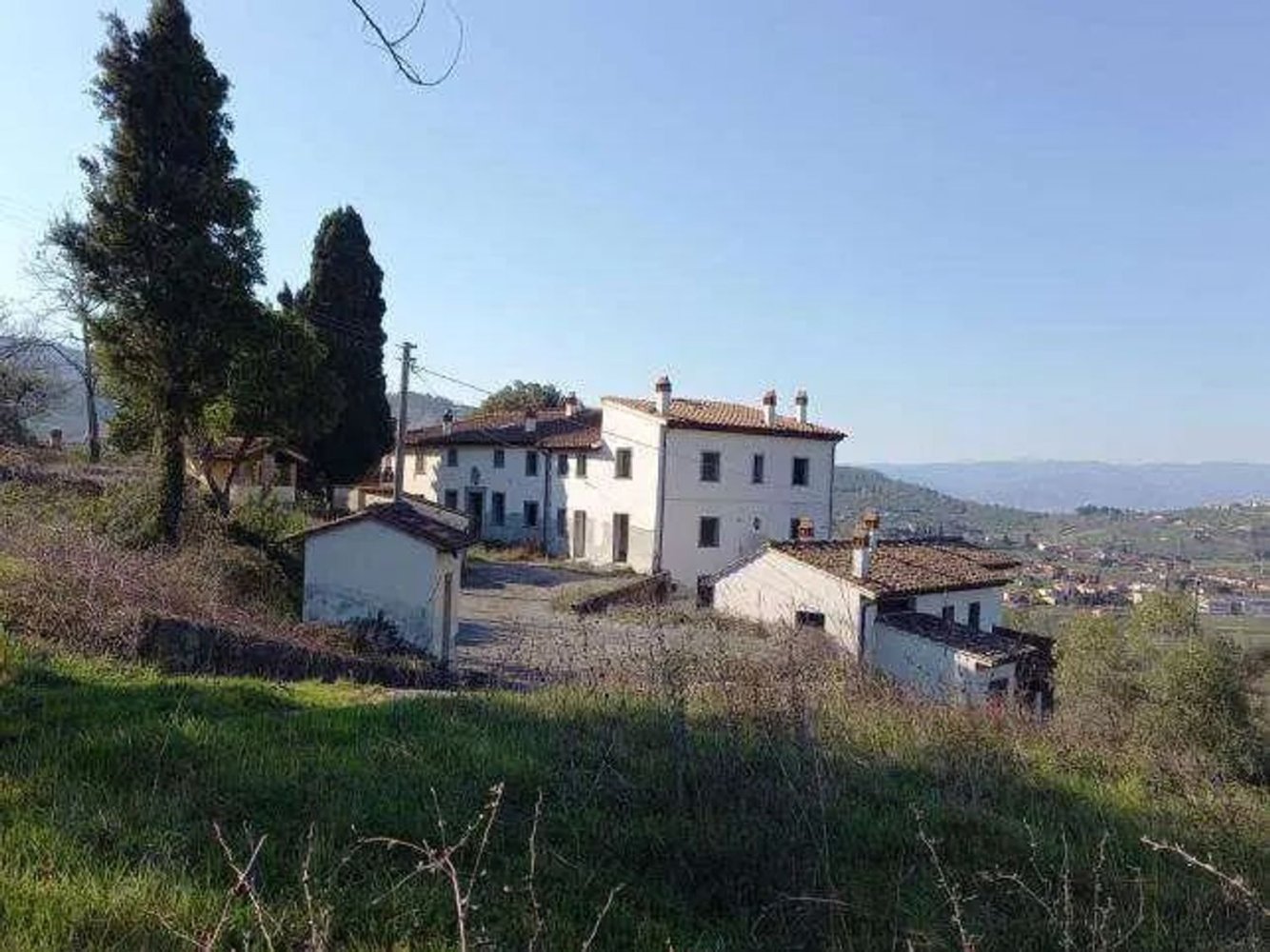  عقار تجاري في Carmignano, Italy 19250متر مربع رقم 289187