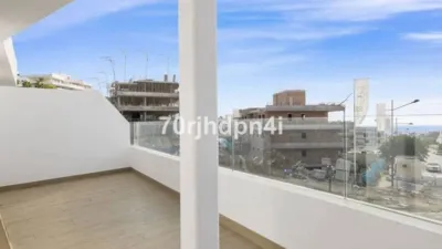 Квартира с 3 спальнями в Эстепона, Испания № 175018