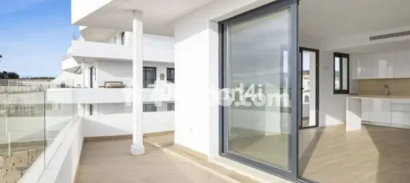 Квартира с 3 спальнями в Эстепона, Испания № 175018 19