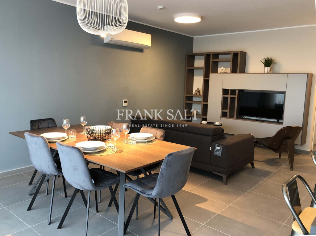 Квартира с 2 спальнями в Сент-Джулианс, Мальта № 4364