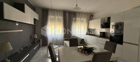 2 bedrooms Apartment in Avezzano, Italy No. 331835 2