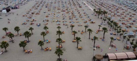 Коммерческая недвижимость с 1 комнатой в Кьоджа, Италия № 56504 3